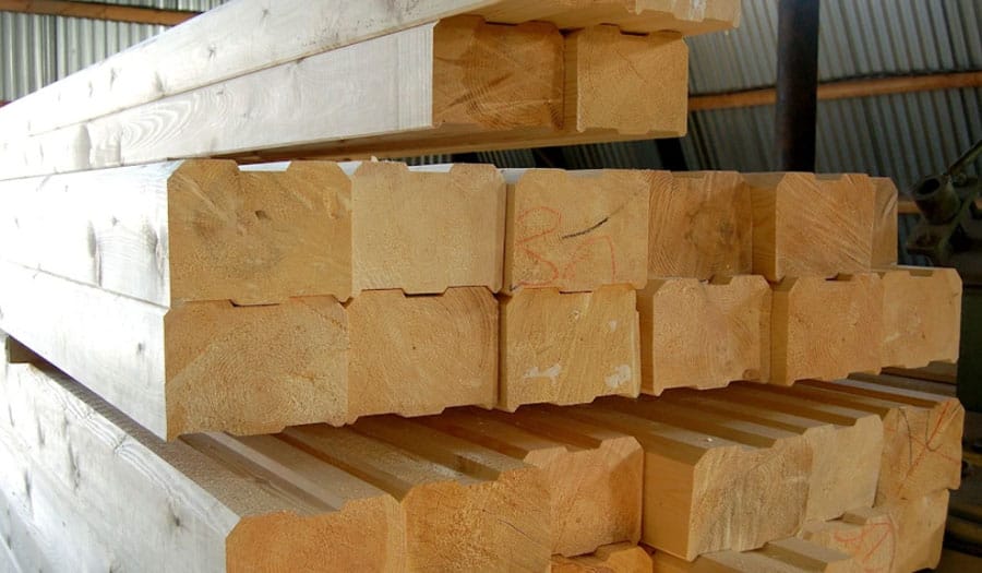 Профилированный деревянный брус